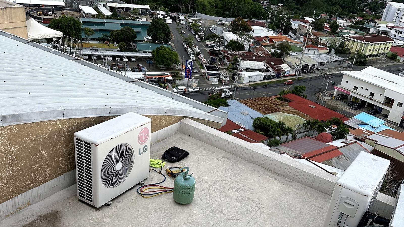 Rooftop condenser